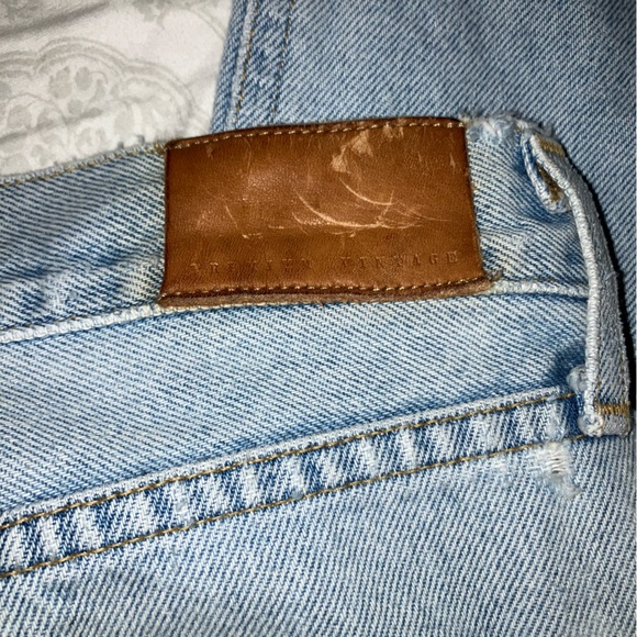 COH - Charlotte Crop - 29 - Picture 11 of 16